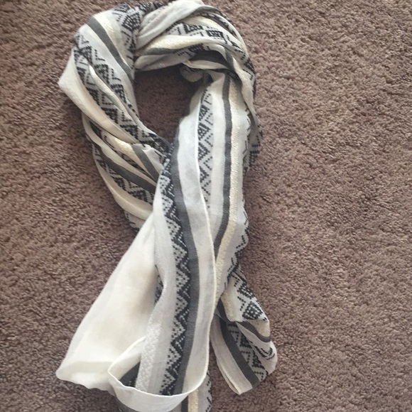 Bundle of scarves - Picture 5 of 6